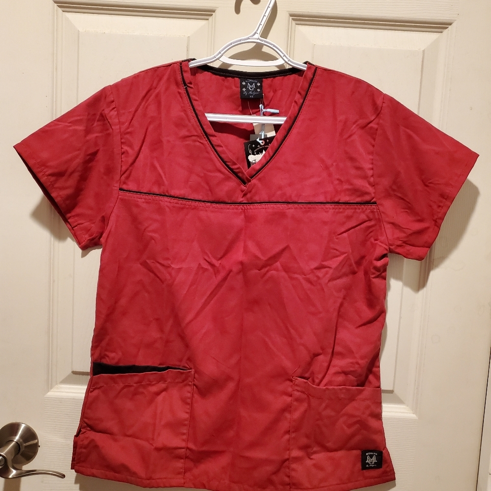Scrub Top with Pockets NWT XS